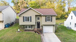 919 Vine Street, Collinsville, IL 62234