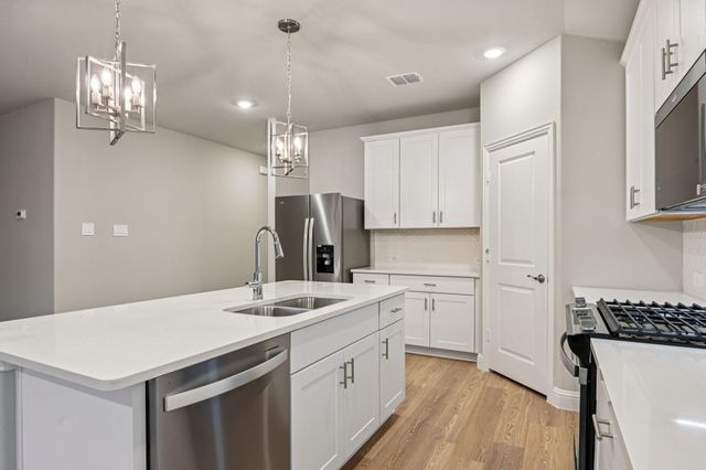 1724 Gardendale Hollow Lane, Anna, TX 75409