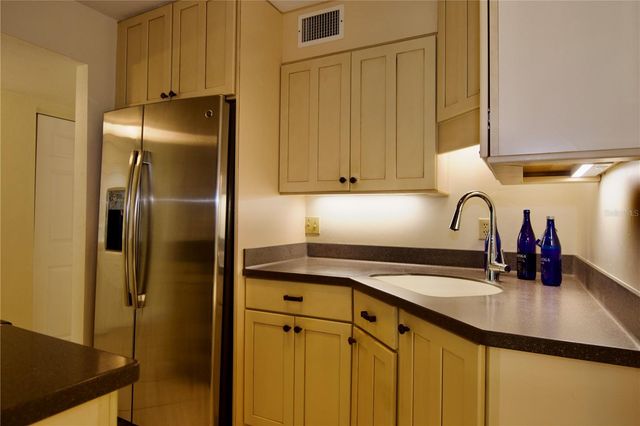 625 WHITE PINE TREE ROAD 23, Venice, FL 34285