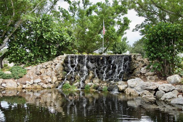 625 WHITE PINE TREE ROAD 23, Venice, FL 34285