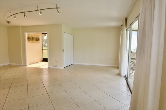 625 WHITE PINE TREE ROAD 23, Venice, FL 34285