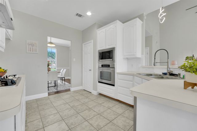 3925 Wisteria Lane, Haltom City, TX 76137