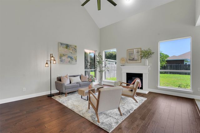3925 Wisteria Lane, Haltom City, TX 76137