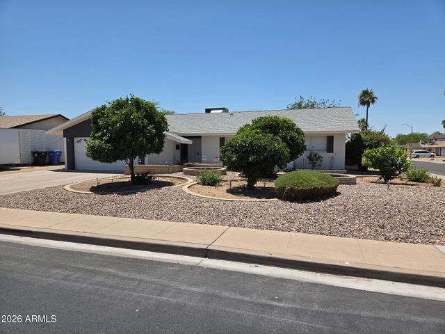 3555 W ACOMA Drive, Phoenix, AZ 85053