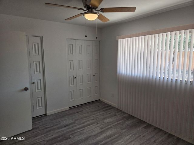 3555 W ACOMA Drive, Phoenix, AZ 85053