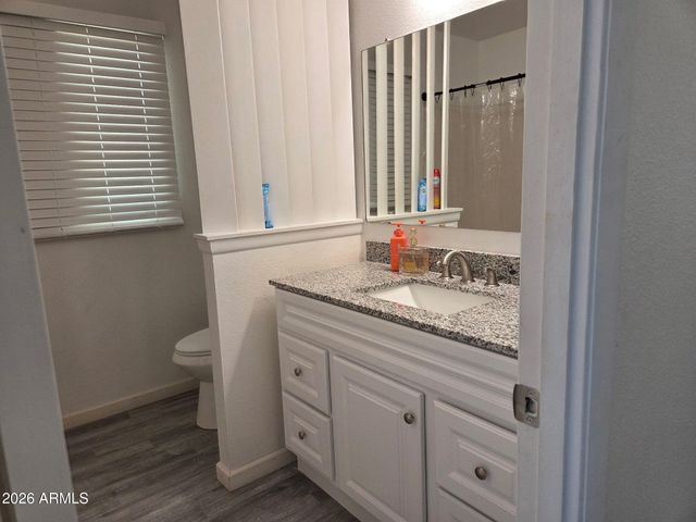 3555 W ACOMA Drive, Phoenix, AZ 85053
