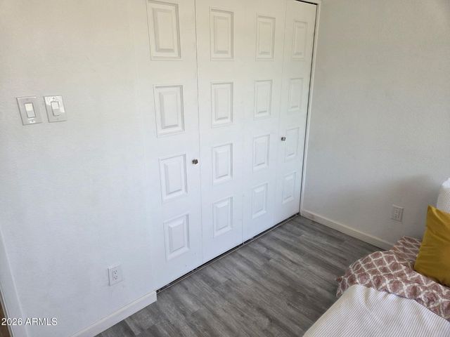 3555 W ACOMA Drive, Phoenix, AZ 85053