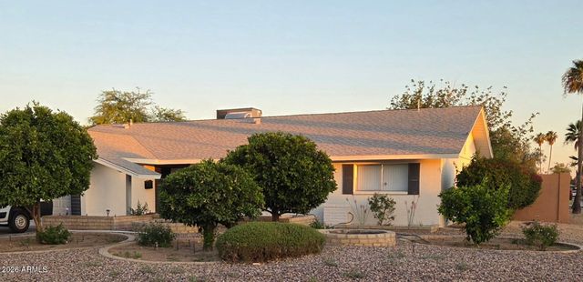 3555 W ACOMA Drive, Phoenix, AZ 85053