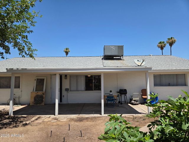 3555 W ACOMA Drive, Phoenix, AZ 85053