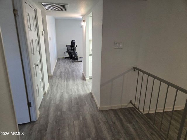 3555 W ACOMA Drive, Phoenix, AZ 85053