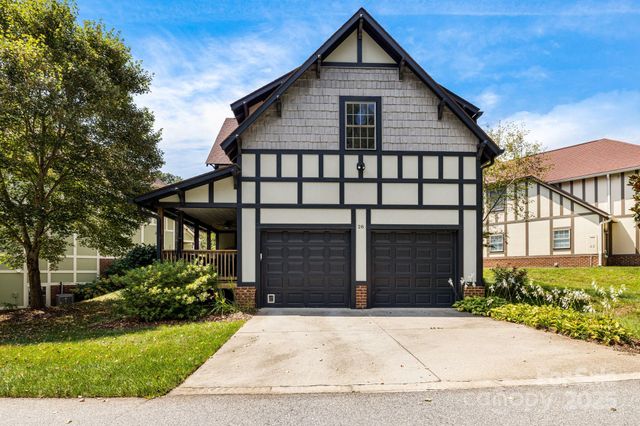28 Trafalgar Circle, Asheville, NC 28805