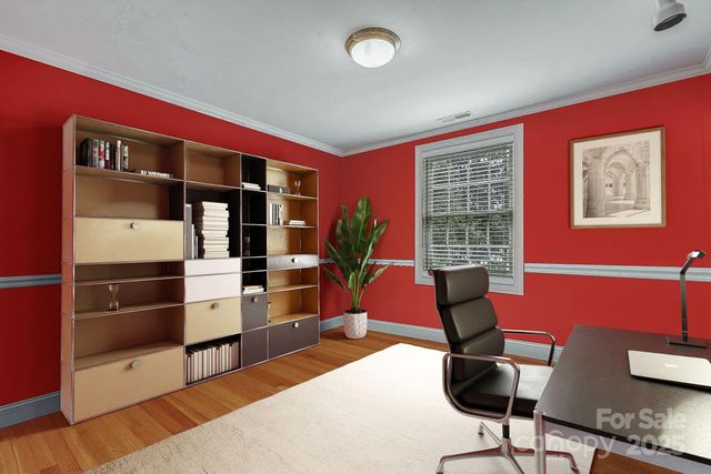 28 Trafalgar Circle, Asheville, NC 28805