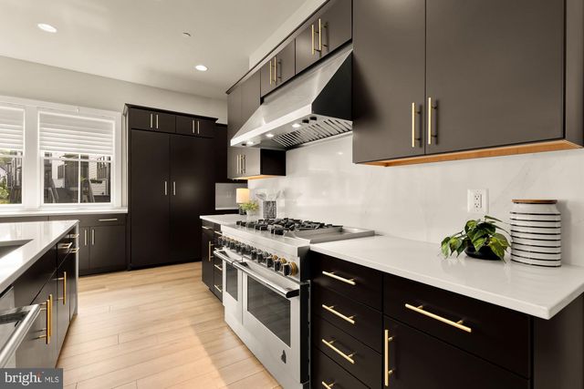 9725 LANTANA WAY, Bethesda, MD 20817