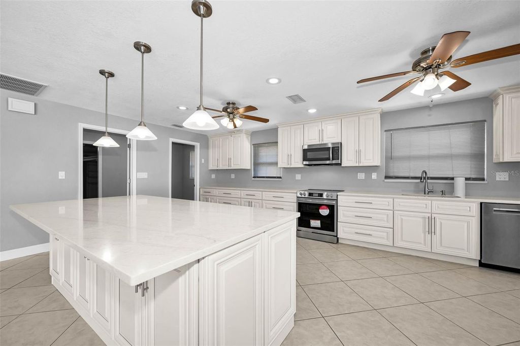 Image 17 of property listing at 3355 SEAWAY DRIVE, New Port Richey, FL 34652