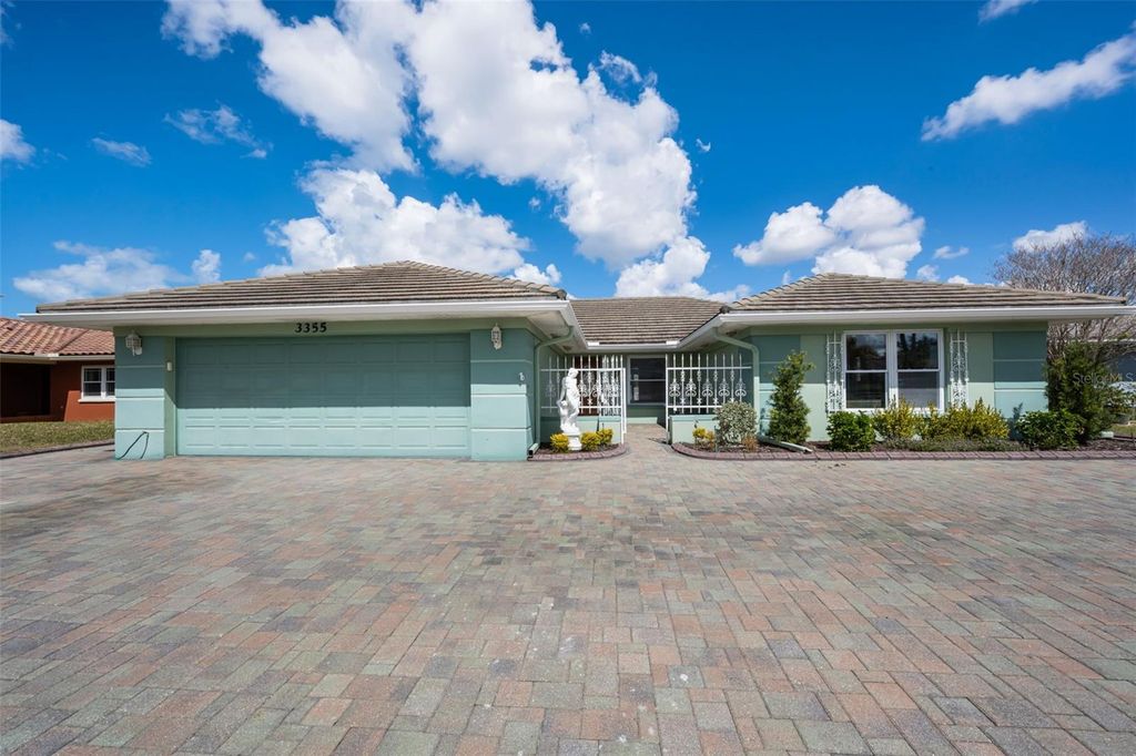 Image 3 of property listing at 3355 SEAWAY DRIVE, New Port Richey, FL 34652