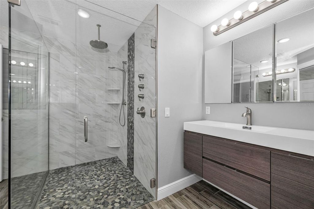 Image 29 of property listing at 3355 SEAWAY DRIVE, New Port Richey, FL 34652