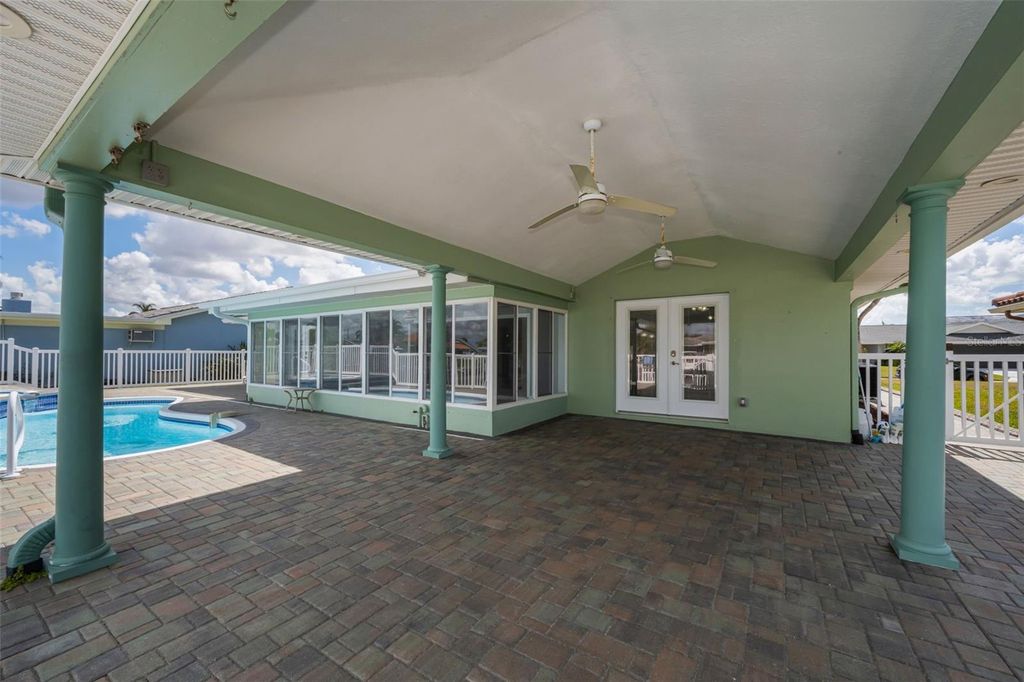 Image 40 of property listing at 3355 SEAWAY DRIVE, New Port Richey, FL 34652