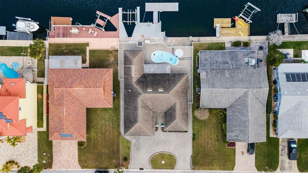 Image 60 of property listing at 3355 SEAWAY DRIVE, New Port Richey, FL 34652