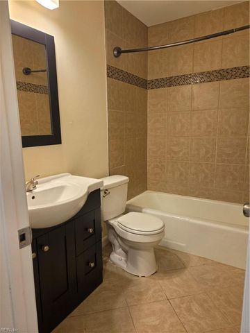 3232 Sir Meliot DR, Chesapeake, VA 23323