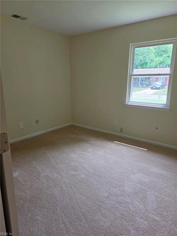3232 Sir Meliot DR, Chesapeake, VA 23323