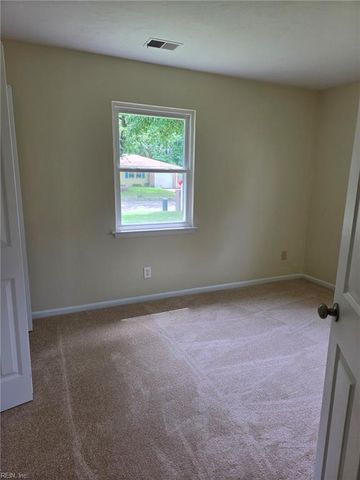 3232 Sir Meliot DR, Chesapeake, VA 23323