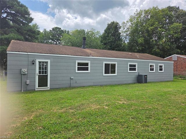 3232 Sir Meliot DR, Chesapeake, VA 23323