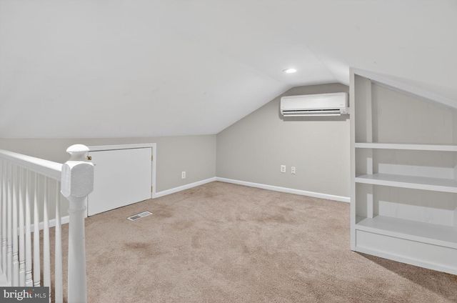 33 QUINCY CT, Sterling, VA 20165