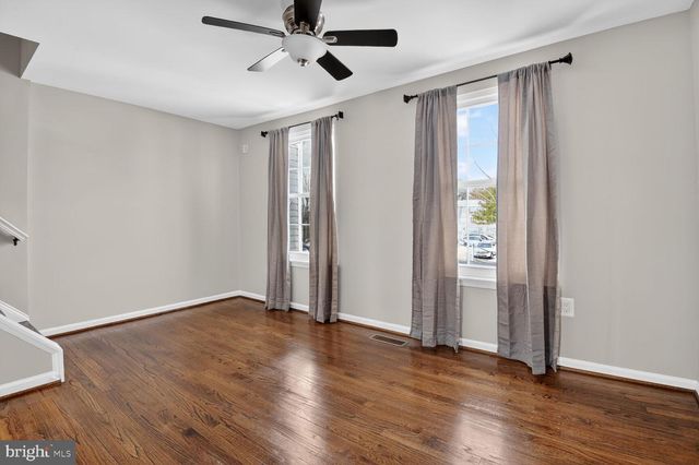 33 QUINCY CT, Sterling, VA 20165