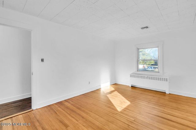 117 Dugan Lane, Toms River, NJ 08753
