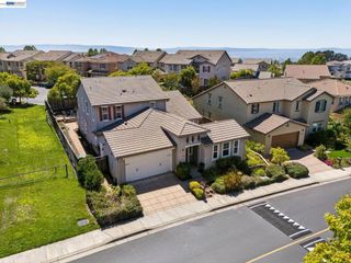 123 Benmore Dr, Hayward, CA 94542