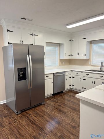 19669 Moyers Road, Athens, AL 35611