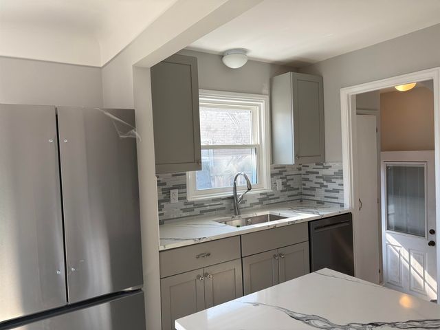 1072 11th Street, Wyandotte, MI 48192