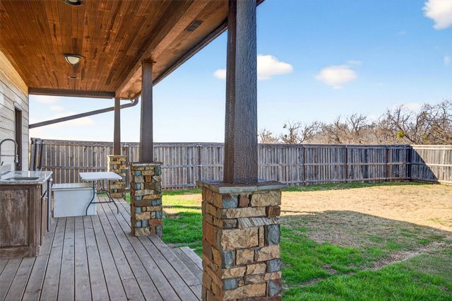 160 Lc Young Road, Graham, TX 76450