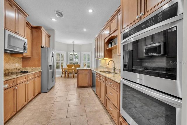 3916 POWERLINE ROAD, Lithia, FL 33547