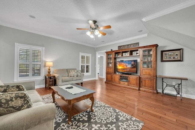 3916 POWERLINE ROAD, Lithia, FL 33547