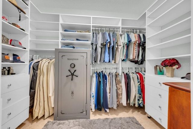 3916 POWERLINE ROAD, Lithia, FL 33547