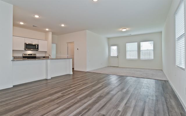 1637 Shadow Hawk Drive, Fort Worth, TX 76052