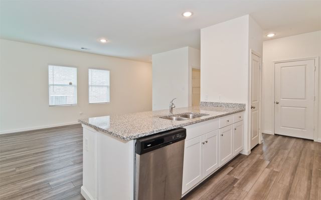 1637 Shadow Hawk Drive, Fort Worth, TX 76052