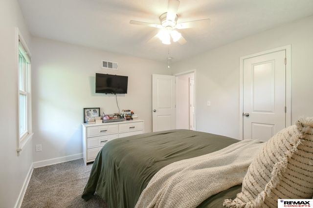 5218 W Benton Street, Lincoln, NE 68524