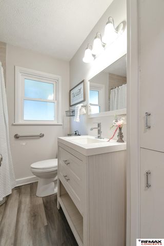 5218 W Benton Street, Lincoln, NE 68524