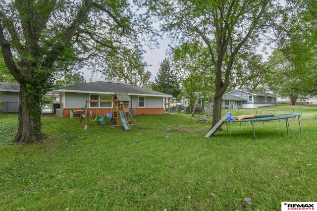 5218 W Benton Street, Lincoln, NE 68524