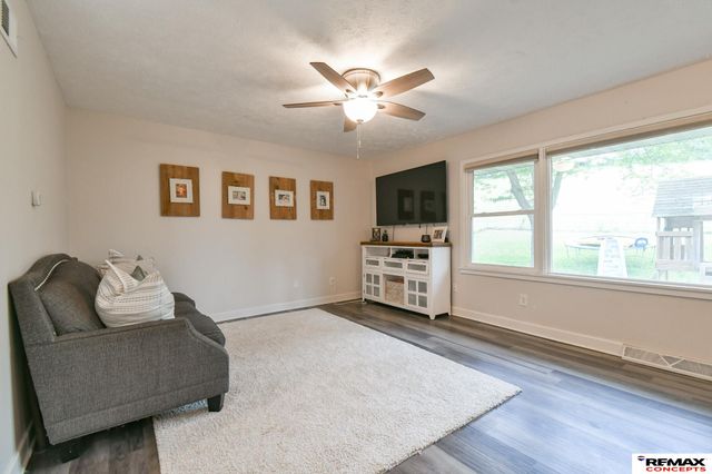 5218 W Benton Street, Lincoln, NE 68524