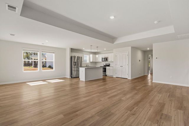 2063 Maggie Acres Road, Chesnee, SC 29323