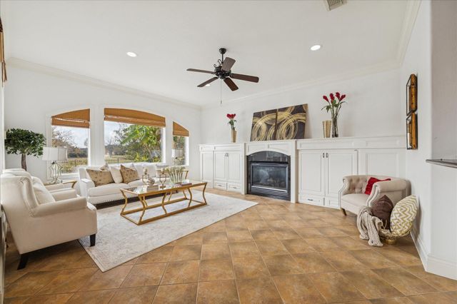 5318 Turning Leaf Lane, Sugar Land, TX 77479