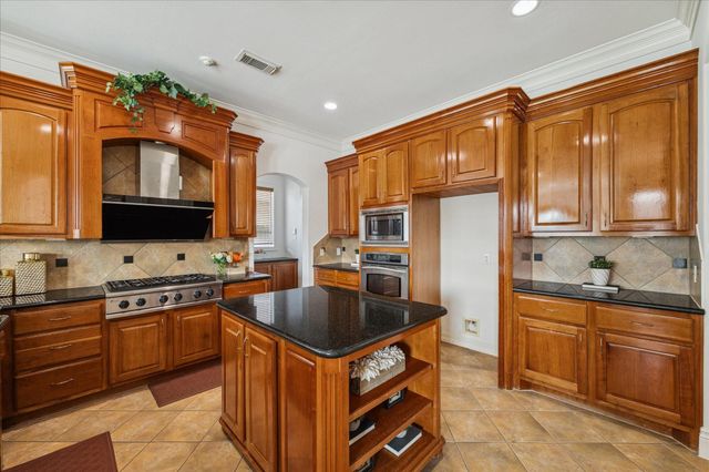 5318 Turning Leaf Lane, Sugar Land, TX 77479