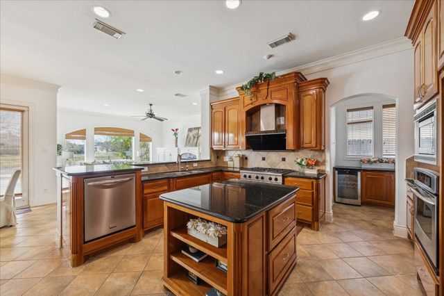 5318 Turning Leaf Lane, Sugar Land, TX 77479