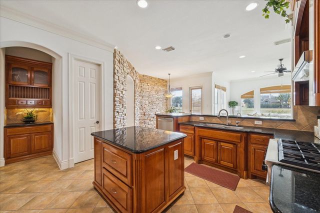 5318 Turning Leaf Lane, Sugar Land, TX 77479