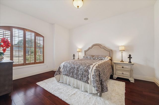 5318 Turning Leaf Lane, Sugar Land, TX 77479