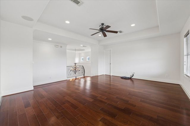 5318 Turning Leaf Lane, Sugar Land, TX 77479