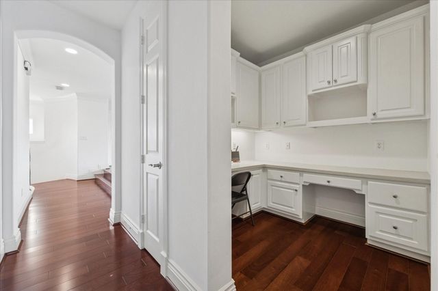 5318 Turning Leaf Lane, Sugar Land, TX 77479